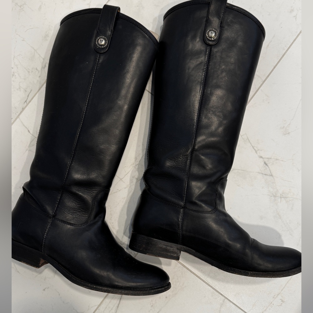 Frye Melissa Button Leather Black Boot. Size 8 1/2